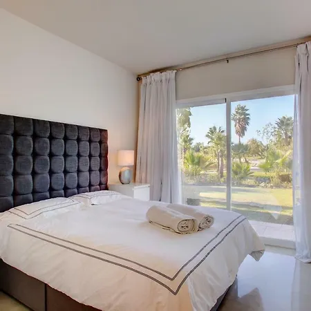 Al-1003 In Alcazaba Lagoon Apartment