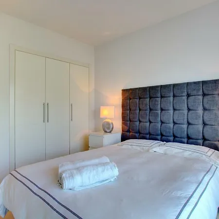 Apartment Al-1003 In Alcazaba Lagoon Estepona